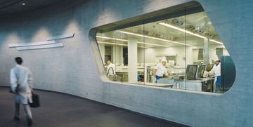 效率與美學(xué)的交匯——探秘寶馬汽車萊比錫工廠導(dǎo)視系統(tǒng)設(shè)計